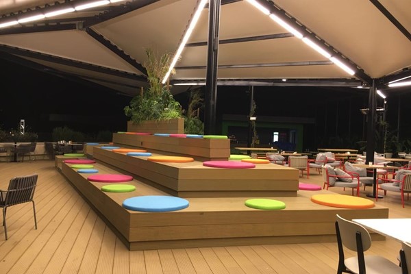 FOODCOURT