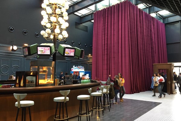 CINEMA PINK